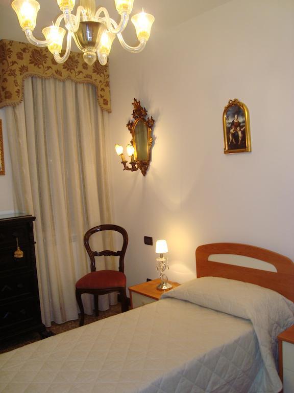 Ca' Pierre Apartman Velence Szoba fotó