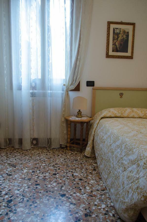Ca' Pierre Apartman Velence Szoba fotó